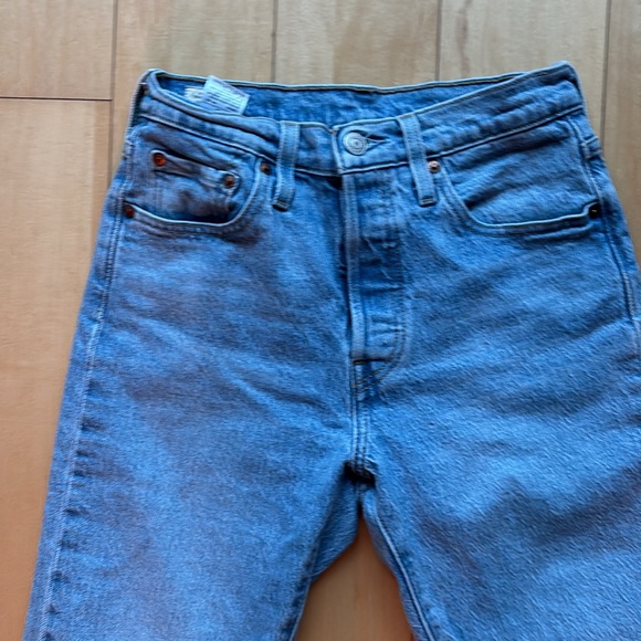 Levi’s 501 Skinny - Picture 3 of 7